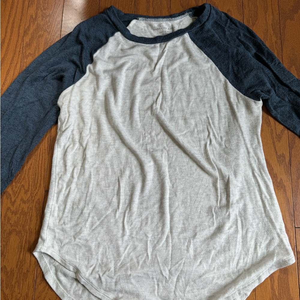 American Eagle soft and sexy shirt